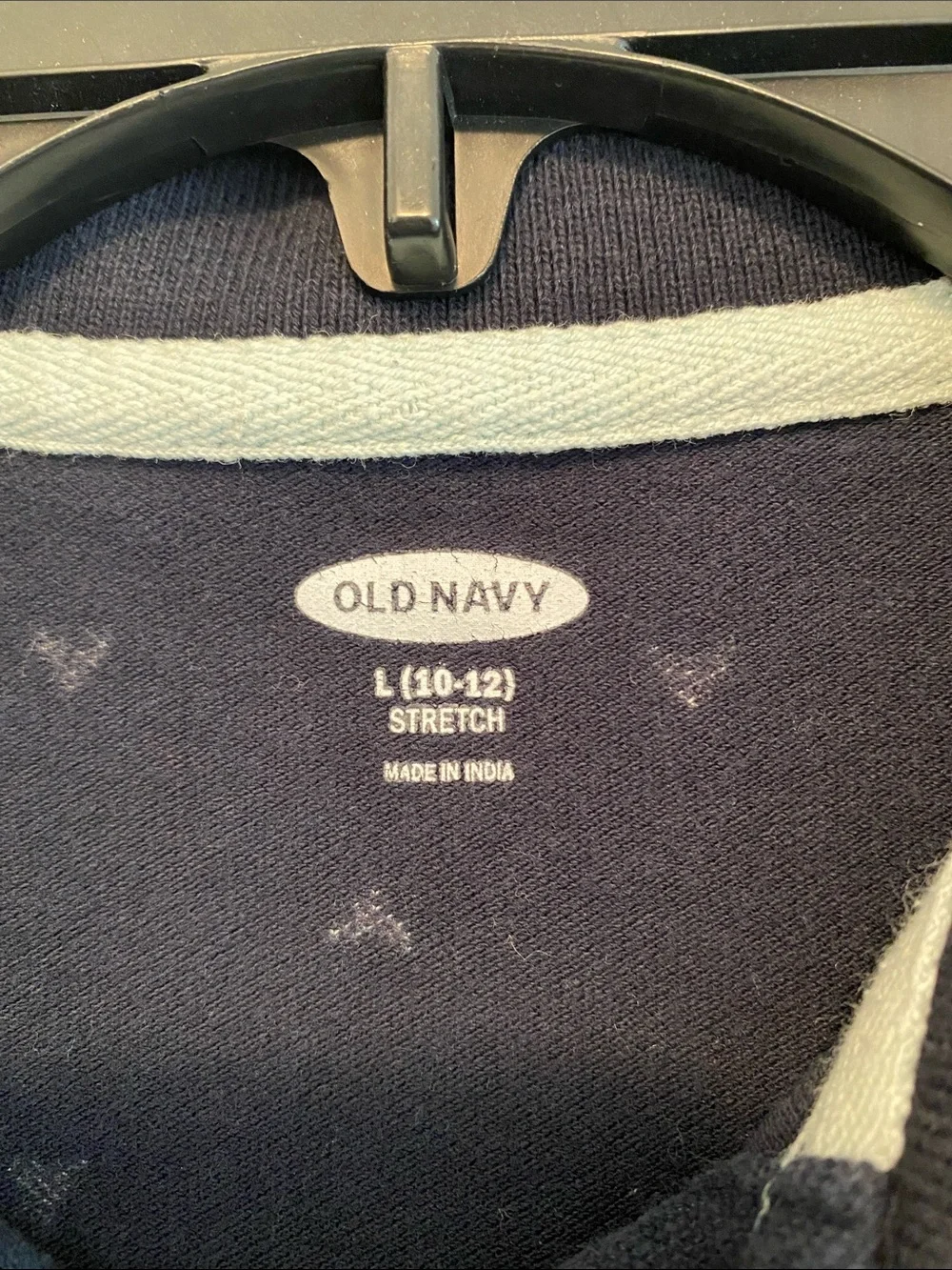 Old Navy subtle Sharktooth print polo